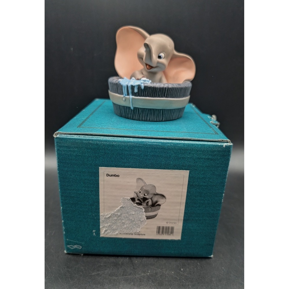 WDCC Dumbo Simply Adorable 1995 Membership Sculpture Figurine with Box